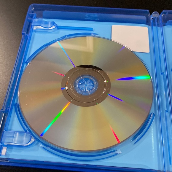 World War Z - Blu-ray & DVD Combo Set - Picture 4 of 5